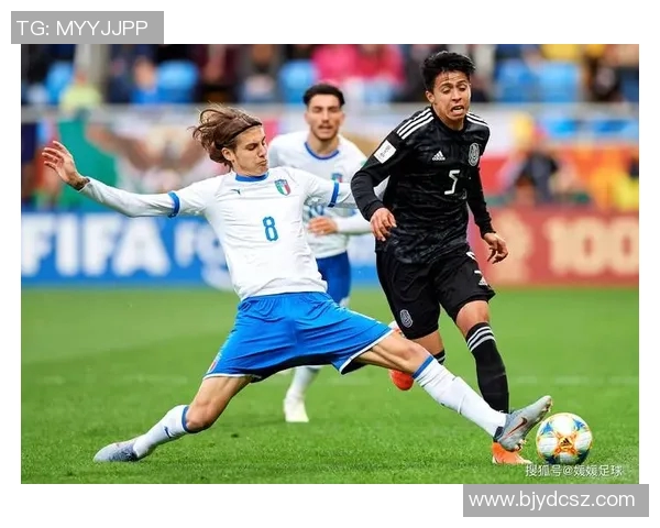 足球球星街头采访揭秘：他们眼中的比赛与生活点滴分享